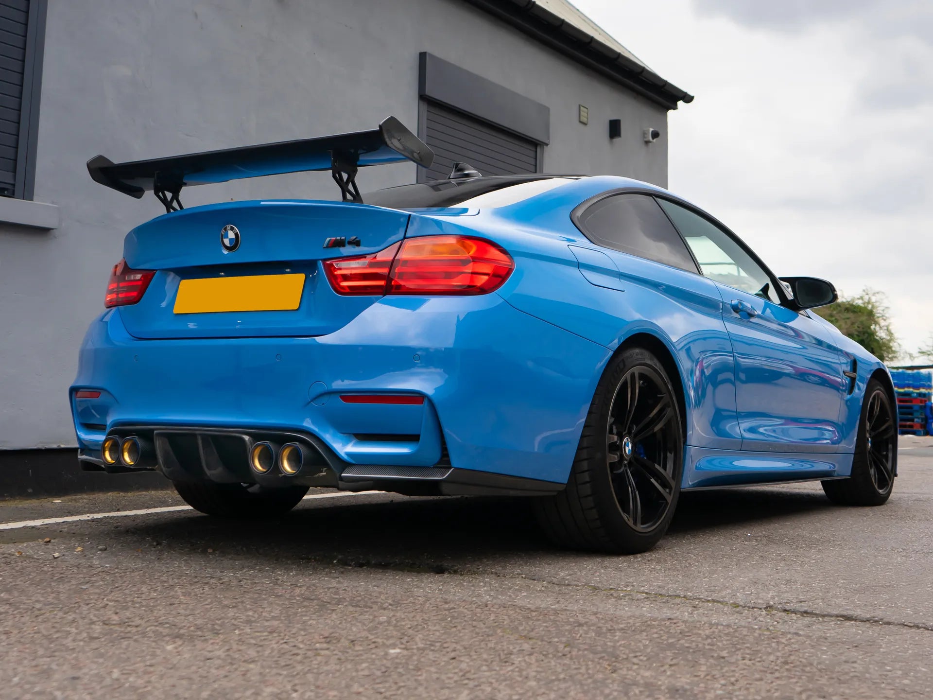 BMW 4 Series F82 and F83 M4