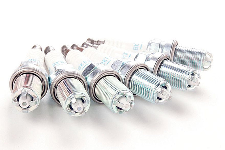Replacement of Spark plugs for all 6 cylinder F10/11 5 series petrol engines,