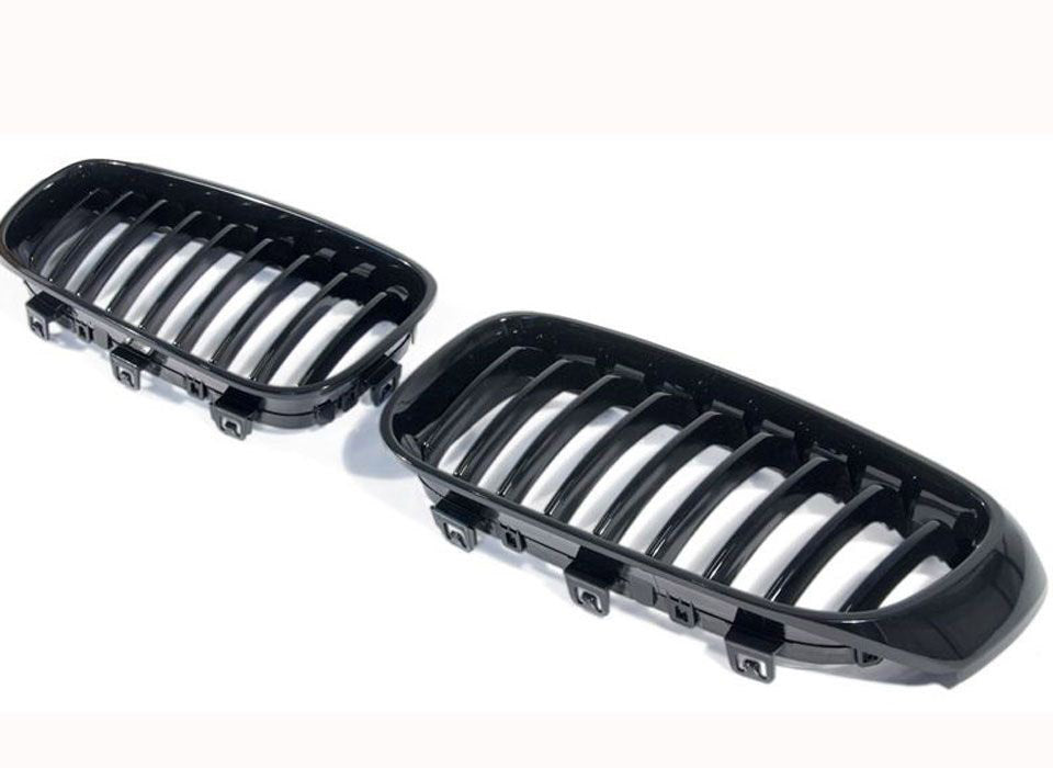 F34 GT Gloss black grille set