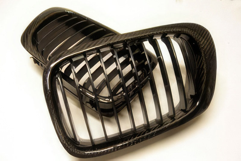 E46 Carbon fibre front grilles, saloon and touring upto 2001
