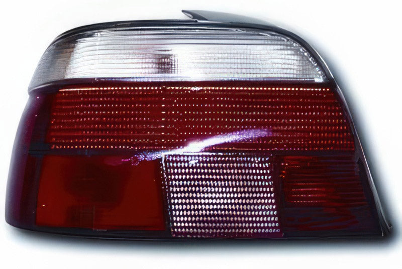 Red and clear rear lamps, saloon upto 08/2000