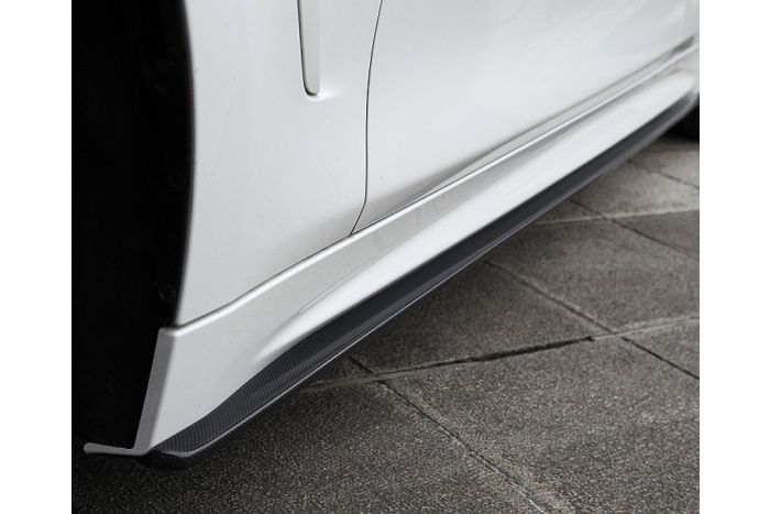 F32/33 carbon side skirt attachments