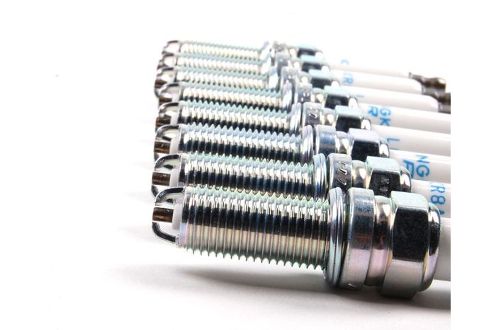 Spark Plugs service for all M5 and M6 models