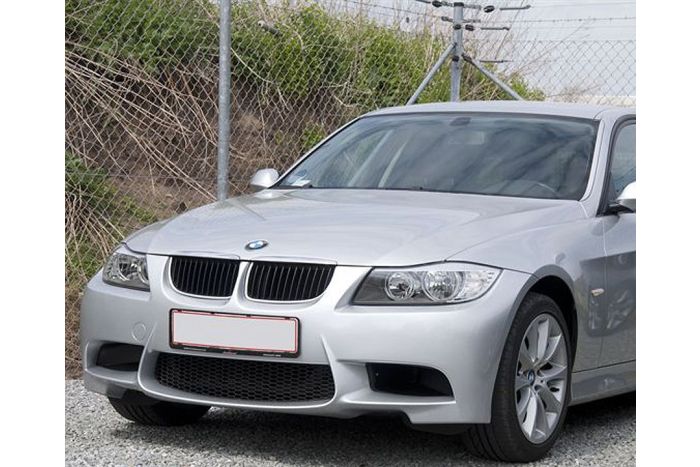 E90/91 ''M'' look front bumper for E90/91 pre LCI models without PDC sensors.