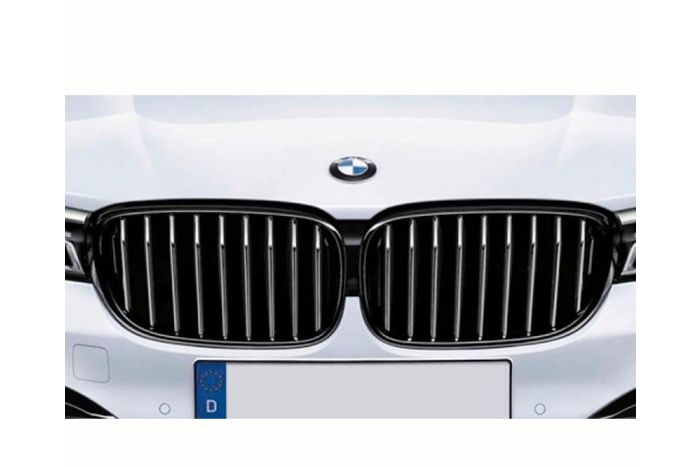 G11 and G12 BMW performance gloss black grilles.