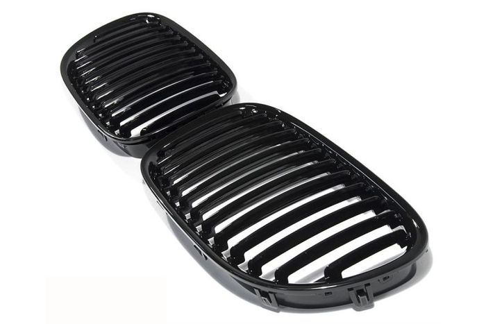F01/02 Mstyle gloss black grille set 