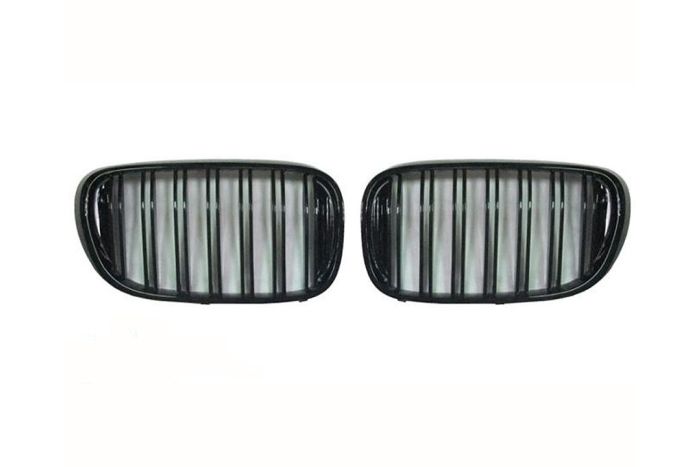 G11 and G12 Gloss black grille set with double grille spokes