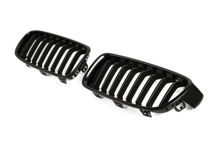 Genuine BMW performance gloss black front grilles for F30 & F31 