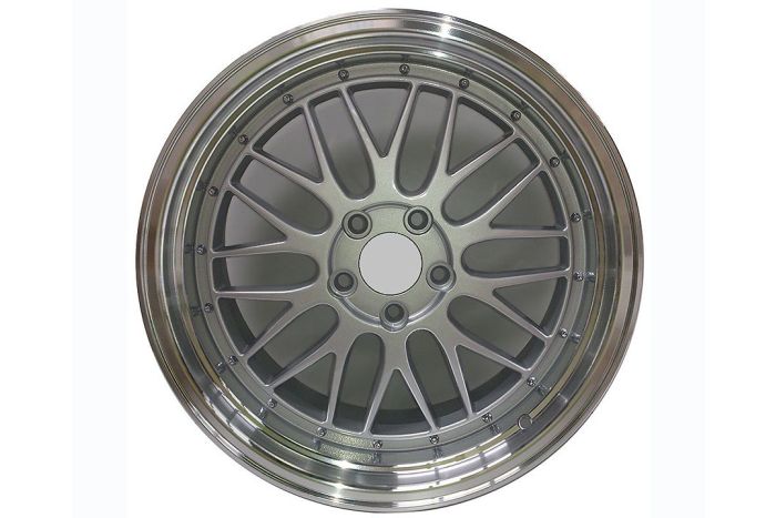LM Style wheel set with silver centres