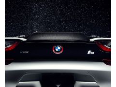 BMW i8 Vorsteiner VR-E Ducktail spoiler