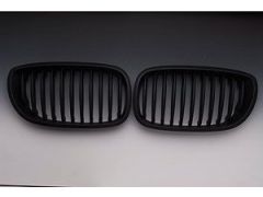 E46 Fully black grilles,coupe, conv 03/03 on