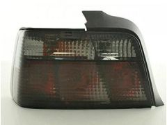 Fully smoked rear lamps, saloon
